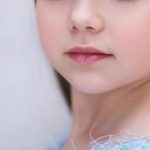 【画像】「世界一美しい少女」6歳のモデルが話題に！お人形のような完璧な顔立ち！