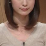 【GIF画像】小川彩佳アナ、パツンパツンのニットでお●ぱいを強調してしまうｗｗｗｗｗｗｗ