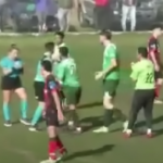 【衝撃映像】女性審判にラリアットしたサッカー選手、永久追放！