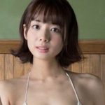 【画像】プロ雀士・岡田紗佳さんの役満ボディがいくらなんでも性的すぎる！